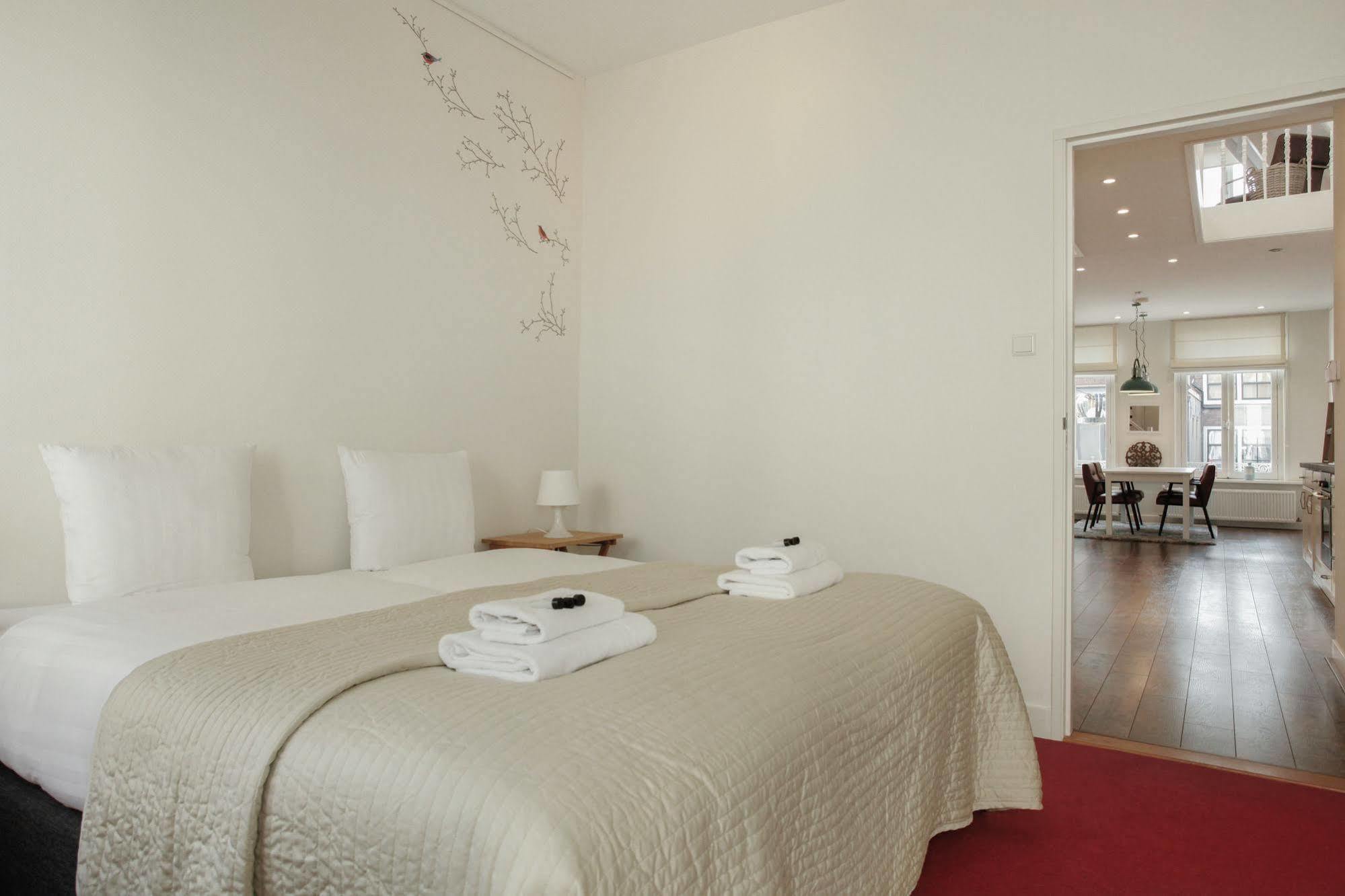 Stayci Serviced Apartments Noordeinde กรุงเฮก ภายนอก รูปภาพ