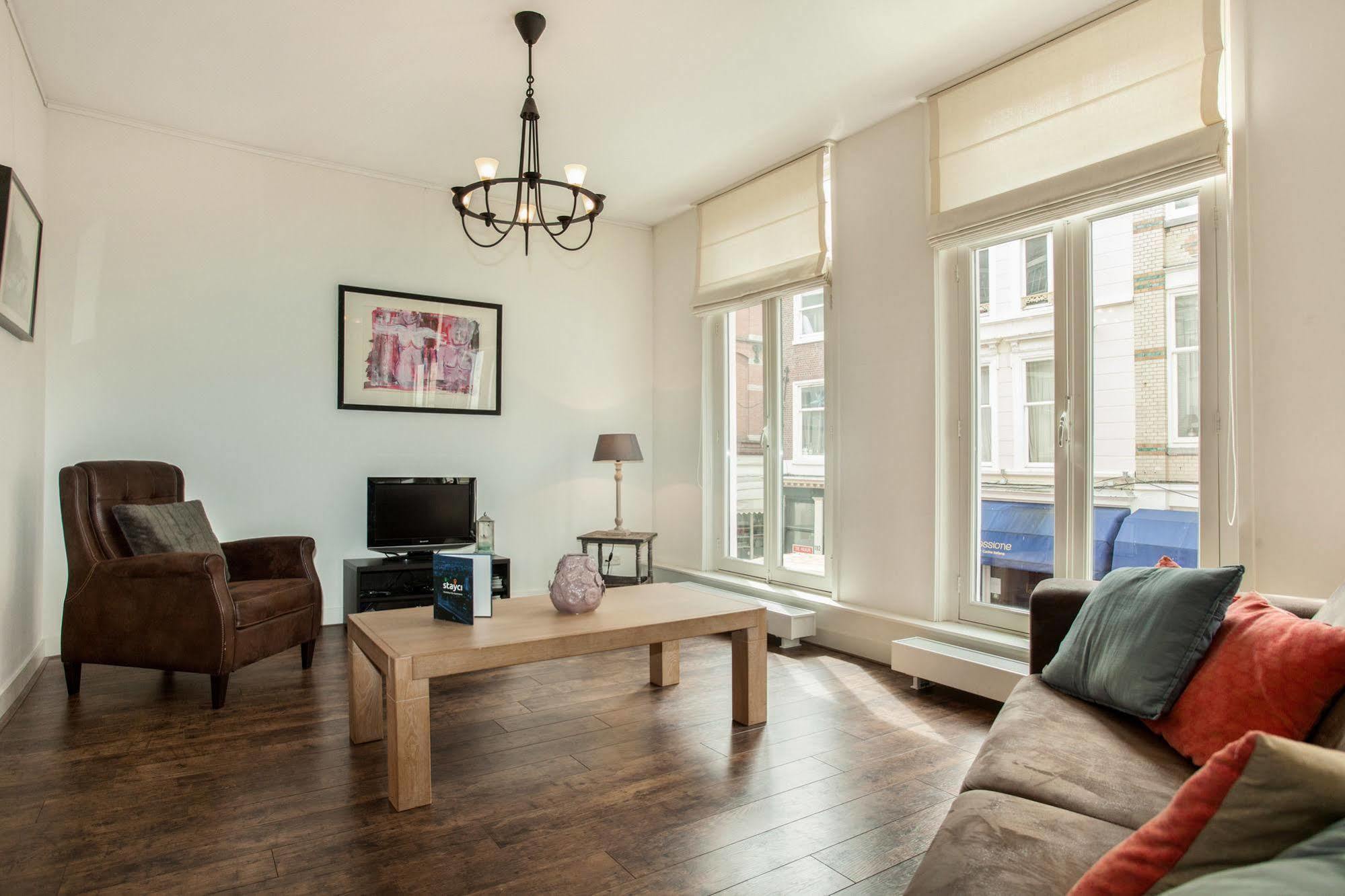 Stayci Serviced Apartments Noordeinde กรุงเฮก ภายนอก รูปภาพ