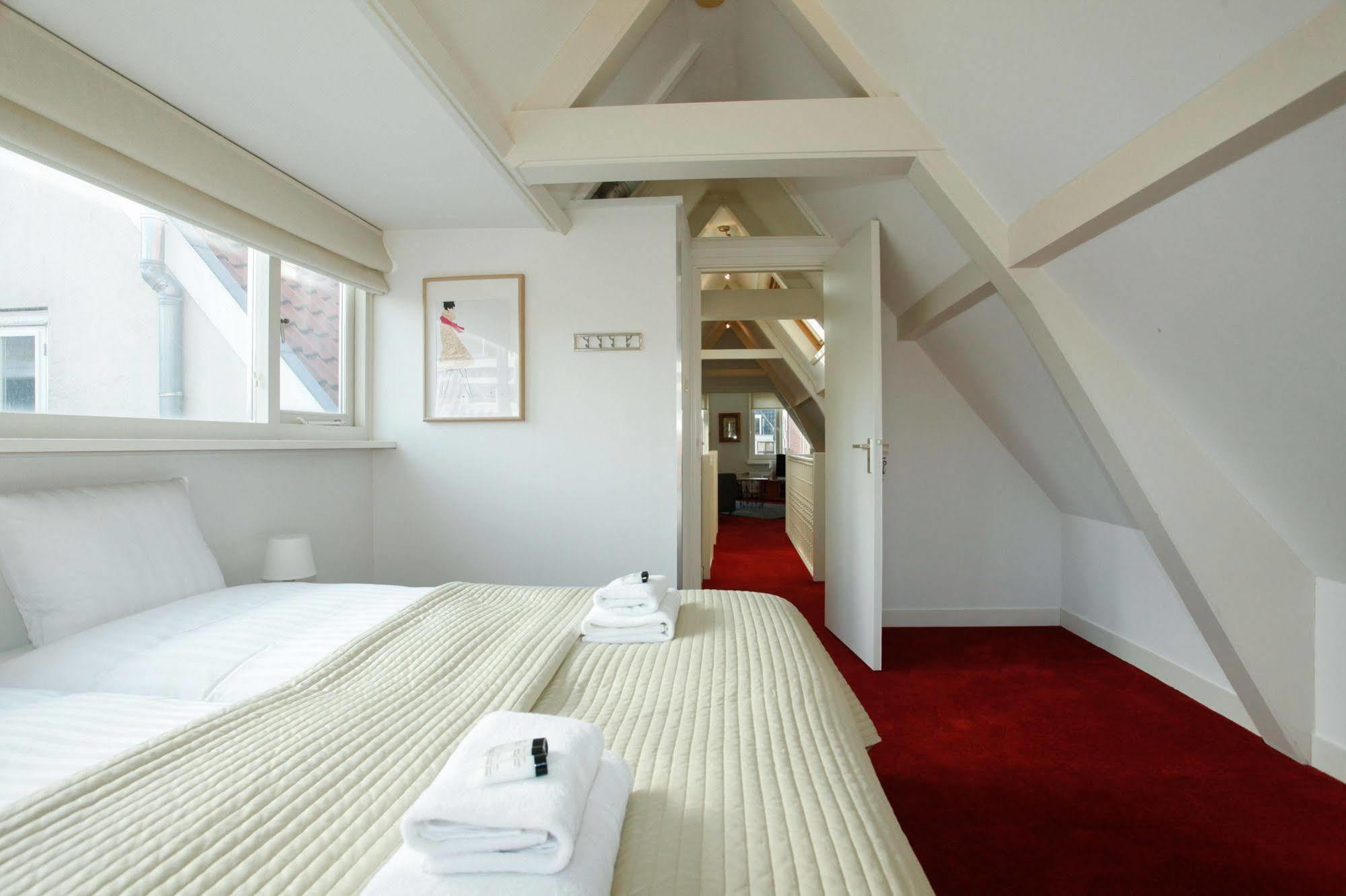 Stayci Serviced Apartments Noordeinde กรุงเฮก ภายนอก รูปภาพ