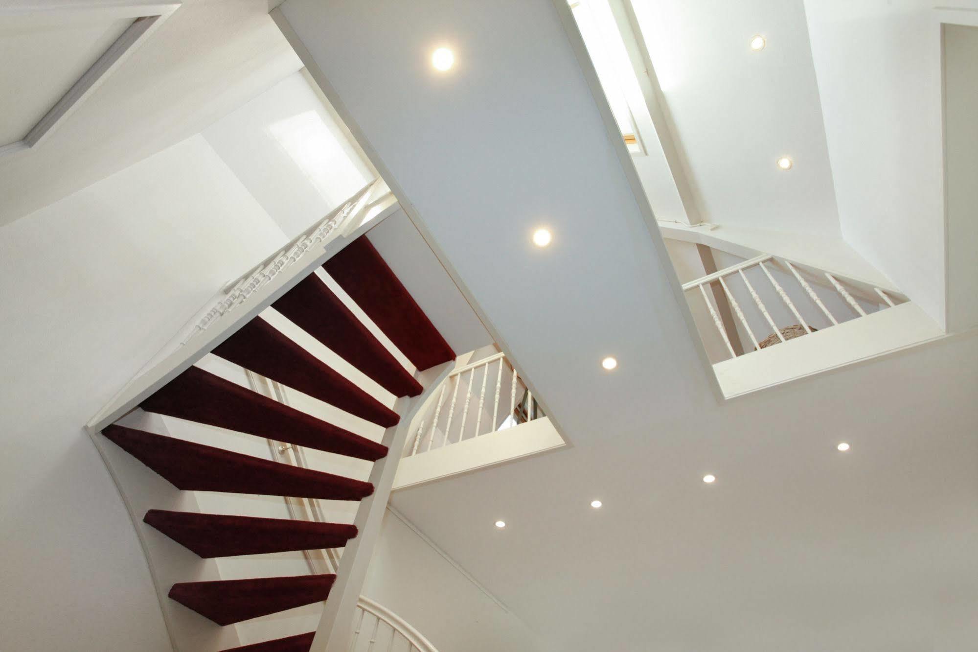 Stayci Serviced Apartments Noordeinde กรุงเฮก ภายนอก รูปภาพ