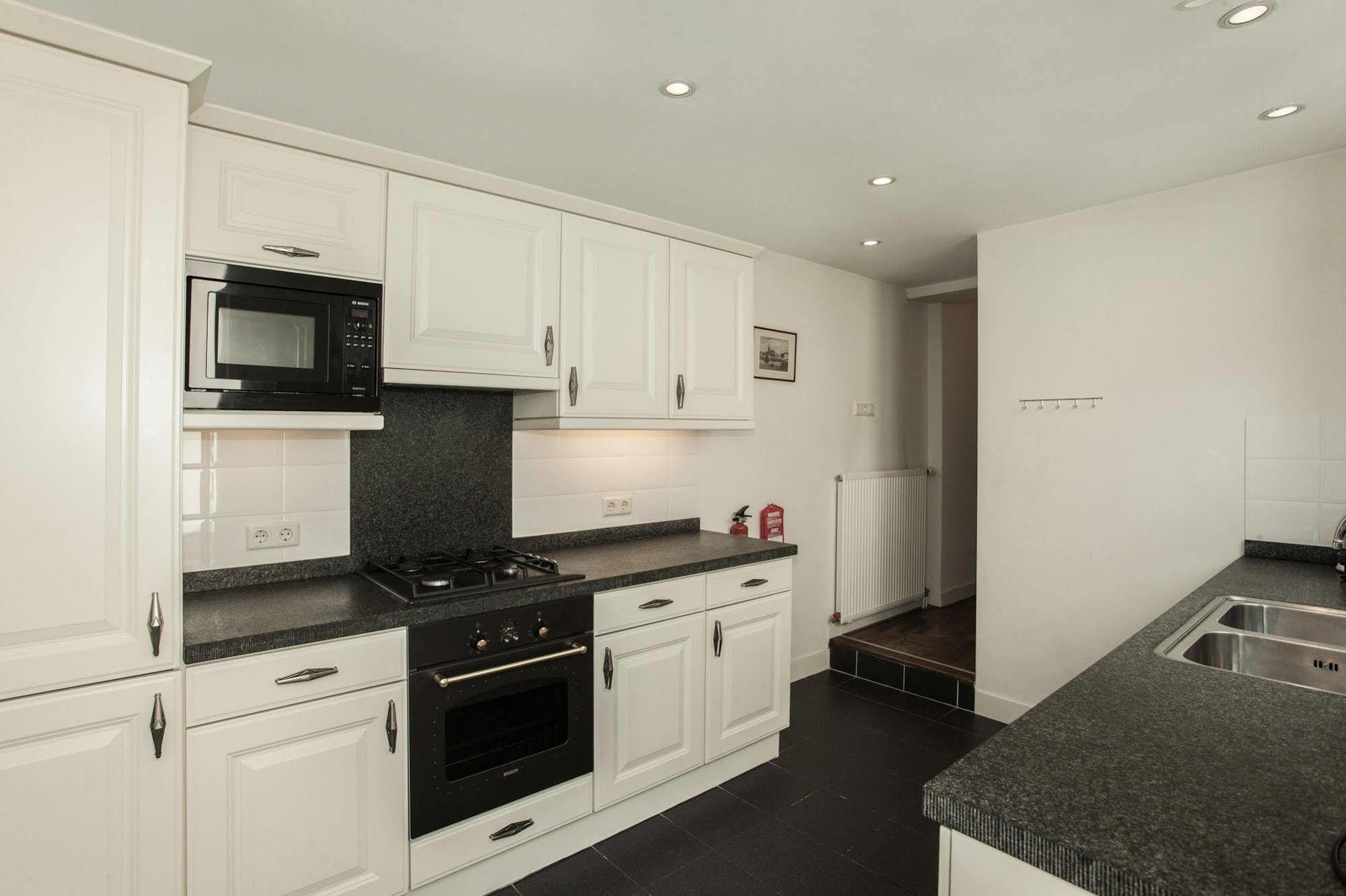 Stayci Serviced Apartments Noordeinde กรุงเฮก ภายนอก รูปภาพ